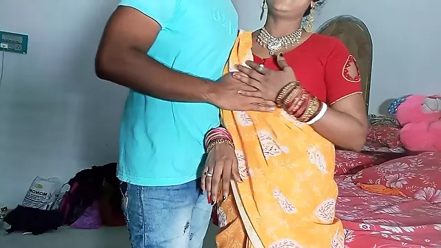 Li Ya - Bhabi Ko Chat Pe Kapde Uthane Ke Bahane Me Impress Karke Chod Indian Clear Hindi Voice Hd Vid