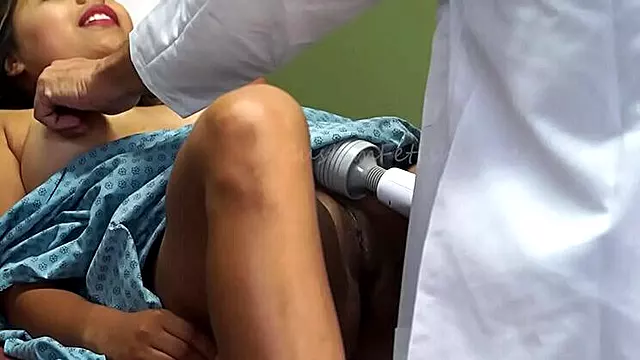 Nahaufname Kitzler, Fotze Nahaufnahme, Squirting Nahaufnamen, Sperma In Muschi, Doctor Fetisch