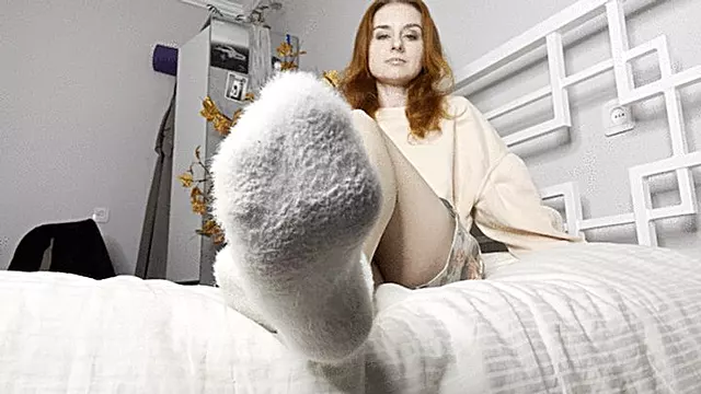 Stinky feet domination!