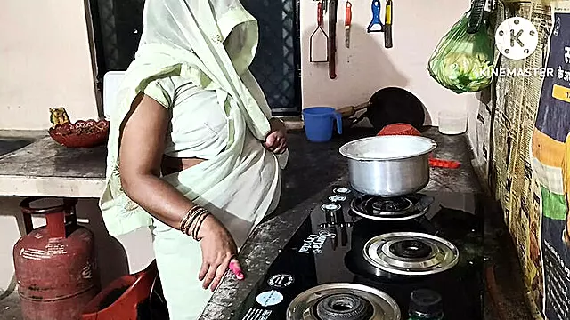 Desi daughter-in-law gets fucked hard by father-in-law at home - Annuakhil rough sex
