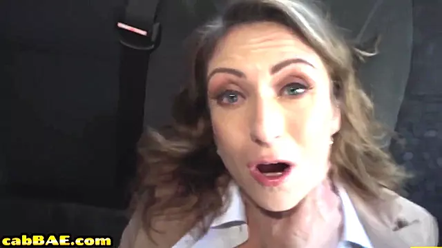 Auto Amateur, Milf Amateur Fickt, Amateur Öffentlich, Reife, Reife Outdoor, Reife Frau Outdoor