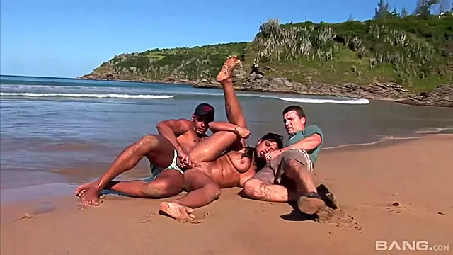 Babalu - Beachside Threesome Fills In All This Brunettes Holes