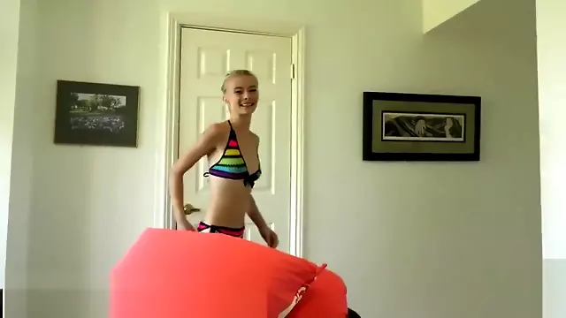 YOUNG BLONDE SHAVED GIRLFRIEND TEASES YOU MATURBATING HOT