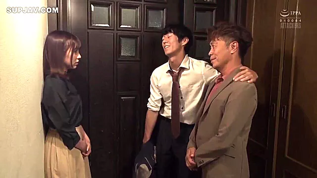 Natsuki Takeuchi, A Married Woman Fascinated By Anal