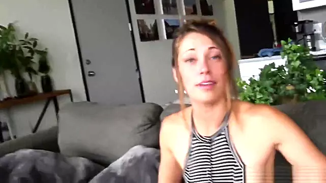 Titten, Doggystyl Mit Brunetten, Kleine Titten Brunette, Brünette Teen, Hardcore Dogge, Jugendliche Doggy