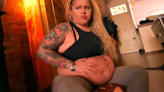 Tato Fetish, Solo Payudara Besar, Susu, Wanita Solo, Toket Gede Tato, Latina Tatto, Payudara Di Tato