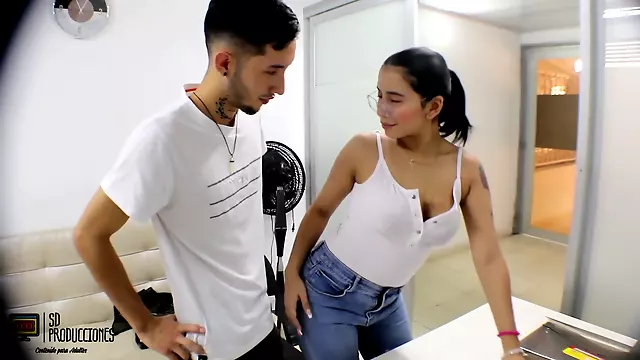 Adolecente Amateur Latina, Tetas Grandes Follando, Morena Tetona, Pija Entre Las Tetas, Culonas Y Tetonas Latinas