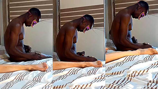 Anal Velka Prsa, Rusky Anal, Milfs A Cernoch, Cernosky, Nevěra, Na Veřejnosti Creampie, Mezi Kozy