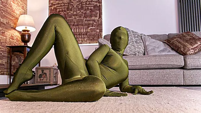 ZENTAI SLAVE TO EXERCISE