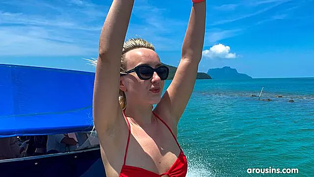 Amateur Stript, Jong Amateur, Amateur Tieten, Bikini Uit Tiener, Blond Short Hair, Blond Met Tieten