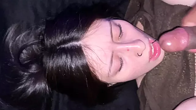 Babe In Solitaria, Bella, Pompino Perfetto, Sborrata Dentro, Pompino, Adolescenti, Masturbazione E Sborra Solo