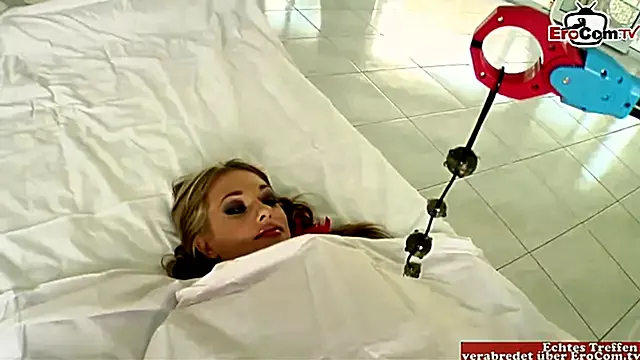 Anal Missionar, Busty Doppel, Blonde Hart Gefickt, Blondes Heels, Brünette Blowjob, Blowjob Dreier
