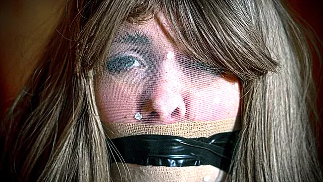 THAT 70s BONDAGE SCENE