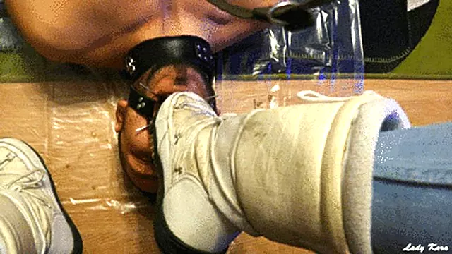 Snow Boots - Humiliated - Shoejob (1080HD)