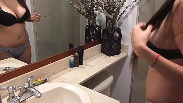Jebanje Dobre Milf, Mame U Kuci, Mama Zeli Kurac, Sam U Kuci Sa Mamom, Kurac, Milf Mama