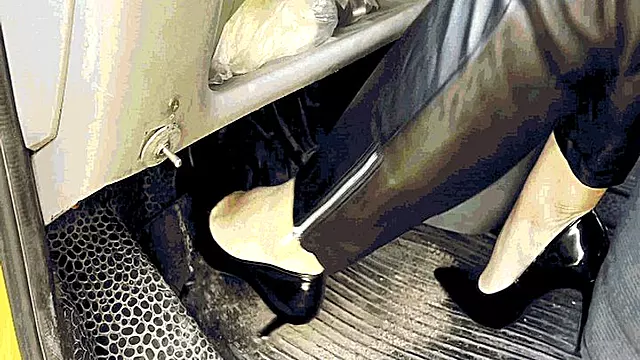 Black Om Blondes, Frun Knullar Svart, Blond Höga Klackar, High Heels Fetisch, Läder Fetish
