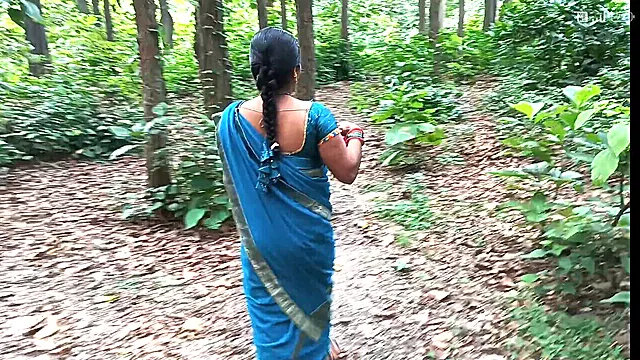 Desi Stepmom and Sun Forests Fucking