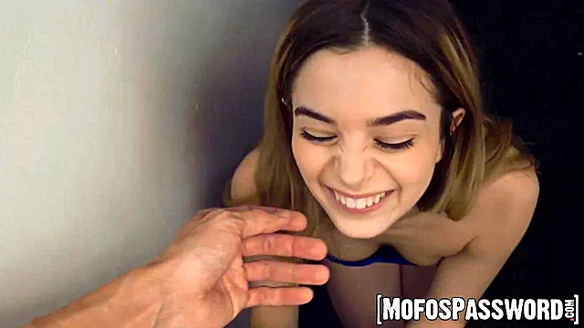 18 Kleine Titten, Jugendlich Klein Gro Er Schwanz, Kleiner Schwanz Großer Schwanz, Brünette Teen Pov