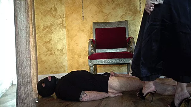 Piedi Italiane, Sega Italiana, Prima Sega, Padrona Italiana, Dominazione Mistress, Seghe Di Mistress
