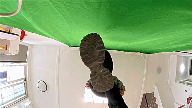 4K YIDE POV shoes socks smelly feet training