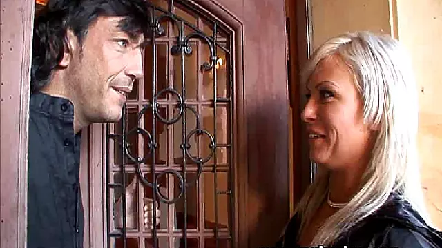 Golpes En Coño, Competencias De Mamadas, Gran Mamada, Hermosas, Vaginas Hermosas, Jugos Vaginales