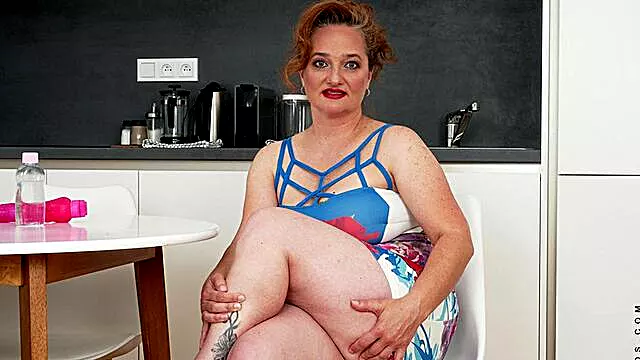 Brilliant Ameli - fingering smut - Anilos