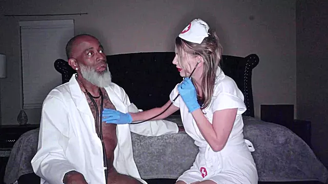 Sex Vú To, Đít Bự Vú To, Vú To, Vú To Đẹp Tóc Vàng, Y Tá Và Bác Sĩ, Nguc Y Ta, Môi Dầy, Liên Quan Mobile