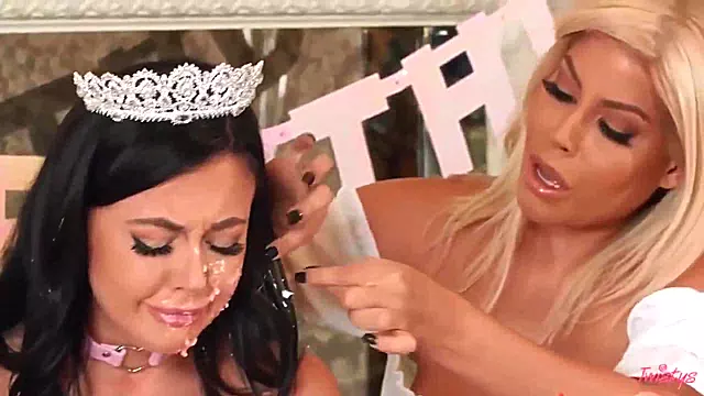 Anal Fışkırrtma, Anal Porno, Lezbiyen Anal Oyuncak, Fışkırtma, Kadın, Lezbiyen Boşalma, Lezbiyen