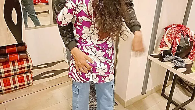 Desi Bhabhi Hardcore Doggy Style - 18 Year Old Indian Wife Creampie