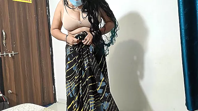 Stepmom Change Dress Wear A Saari