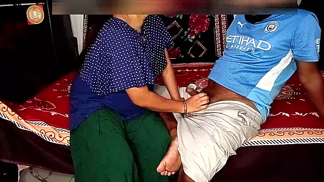 Indian Bhabhi Enjoy With Devor Ji Cumriya