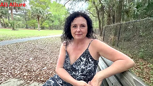 Amatrice Milf, Amateur Mature Inconnu, Amatrice En Public, Fellation, Milf, Grosse Fait Maison