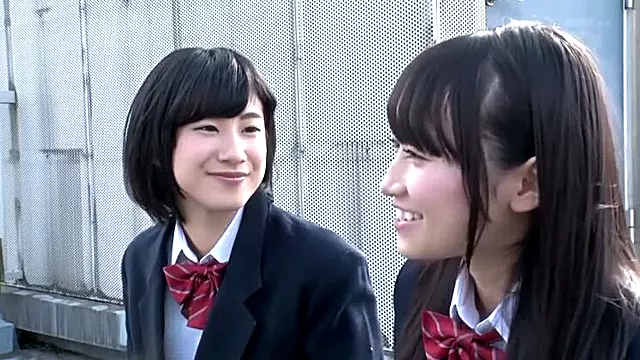 Små Bröst, Ombytesrum, Japansk Lesbisk Ung, Lesbisk Straight, Lesbisk, Små Bröst Lesbian, Lesbisk Bröst