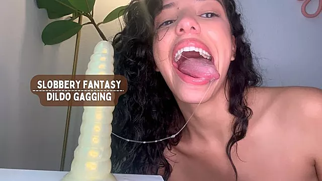 Schwanz Blasen, Kotzen, Blowjob Nutte, Blowjob Kotzen, Dildo Und Schwanz, Pimmel Schlucken, Dildo In Kehle