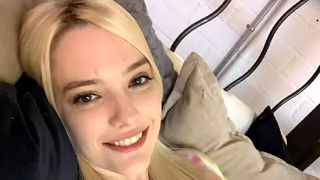 Blonda, Trage De Par, Blonda Fund Mare, Inversa, Cur Mic, Intre Tite, Muie Ântre Sâni, Super Sani