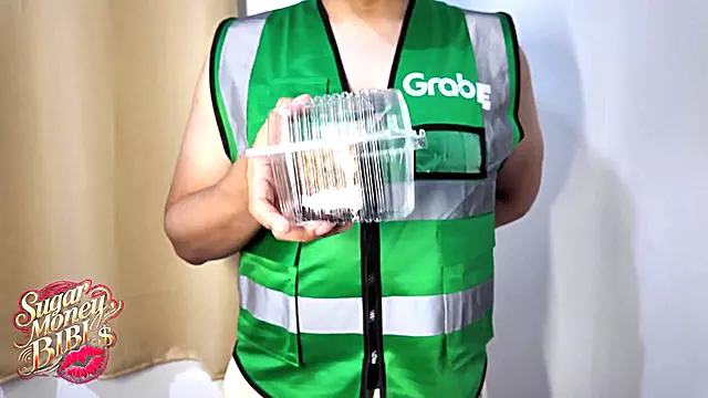 Pinay: 18th birthday wala si boyfriend kaya si Grabe Man muna tumira. Grabe man series 1 part 1