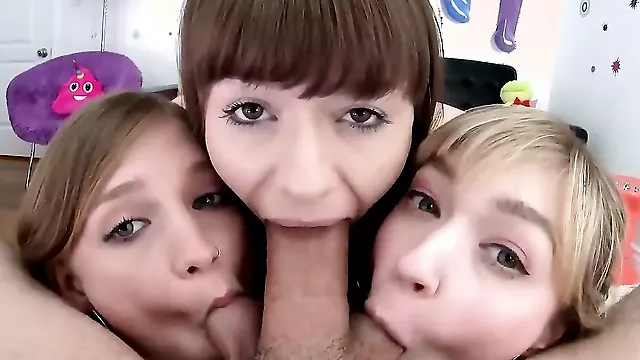 Three Hungry Mouths With Alex, Mackenzie, And Ava
