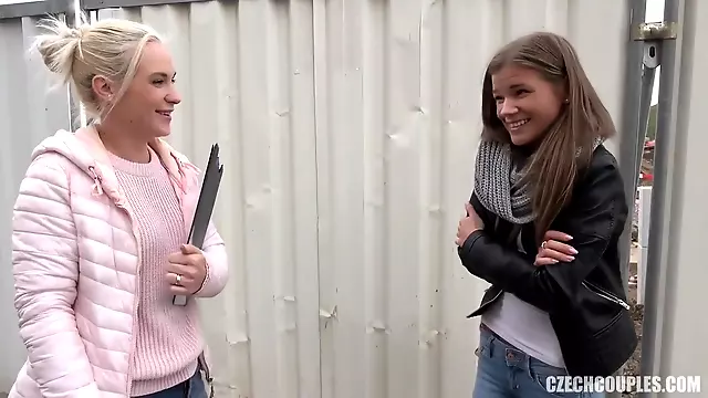 Udendørs Patter, Blondine, Bryst Job, Trekant Pov, Ung Penge, Patter, Små Bryster, Udendørs, Blondiner Bryster
