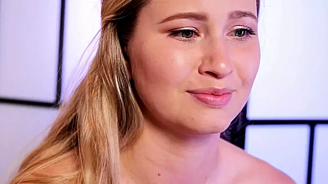 Vyprask Vareckou Na Prdel, Masturbace Velke Prdele, Chlupata Blond Porno, Honění Na Kozy