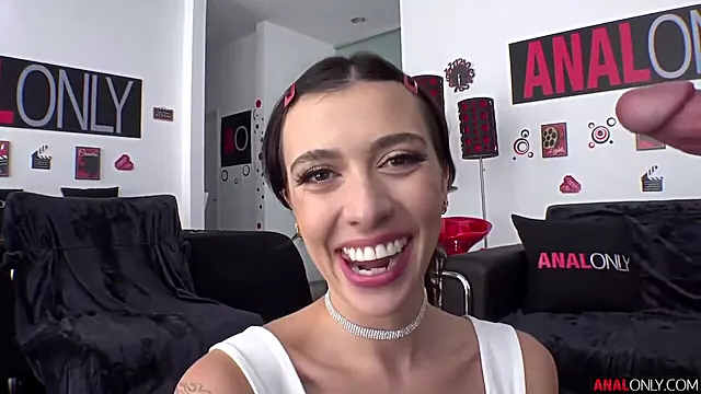Anal Velka Prsa, Velky Kozy A Zadky, Prsata Brunetka, Vystřik Teen, Kořist, Nechtěla, Náctiletá První Anál