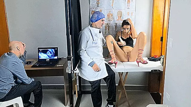 Amatérka Squirt, Šéf Mi Šuká Manželku, Parohac Koukani, Doktor Gynekolok, Gynekologie, Japonky