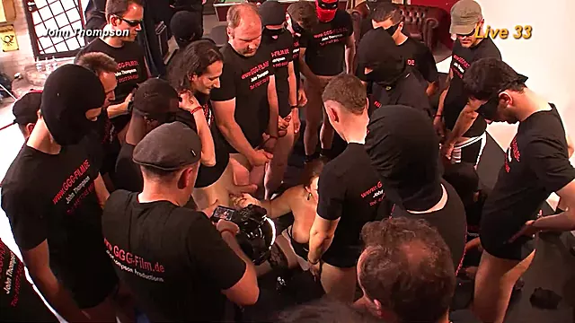 Grubo U Anal, Grubo Pusenje Kurca, Sperma Na Sise, German Orgije, Najbolje Nemacke Sise, Grubo Grupno Jebanje