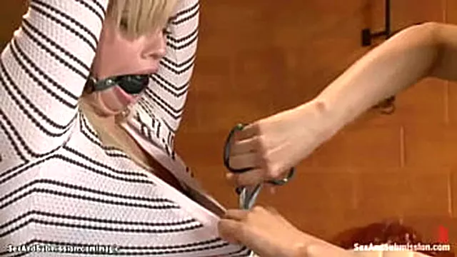 Großer Schwanz Anal, Liebe Arschficken, Blond Anal, Blonde Devot, Ehefrau Anal Gefesselt, Ehemann