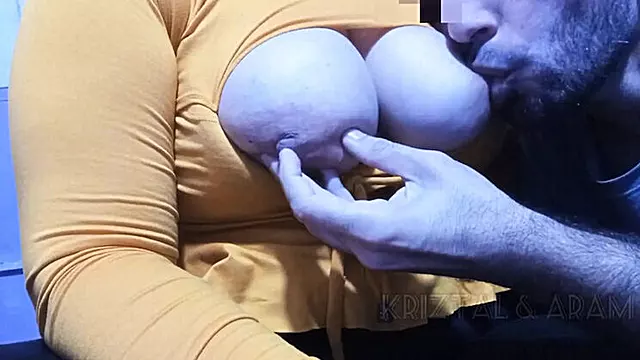 Sise Amateri, Real Amater, Amateri Milf, Ogromne Sise, Prirodne Velike Sise, Po Sisama, Parovi