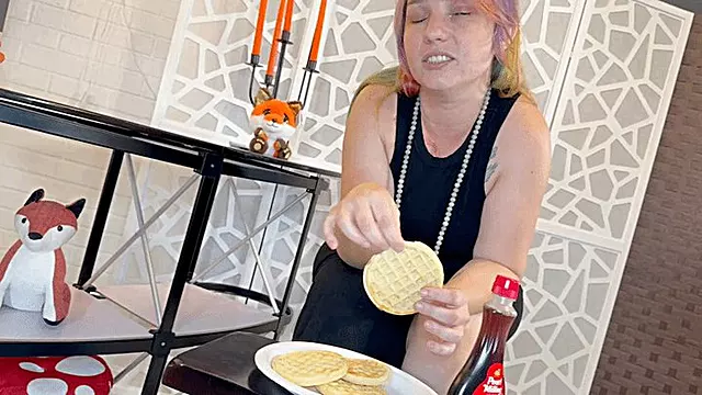 Foot Chrushing, Crushfetisch, Fussfetisch, Füße, Selbst Füße, Füße Lecken, Fußfetisch Pov, Alt Fussfetisch
