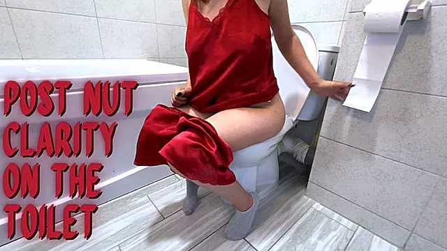 The Daily Toilet S2 Episode 24 : Post Nut Toilet Time