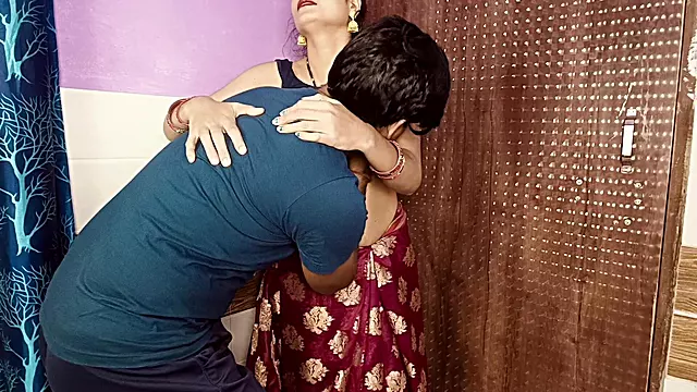 Dear Hot Bhabhi Romantic Fucking Vedio in His Bedroom with His Husband