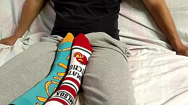 Amatör Ayak Işi, French Amatör, Çorap Fetiş, Ayak Çorap Footjop, Porno Foot Job Fetiş Sandeletli