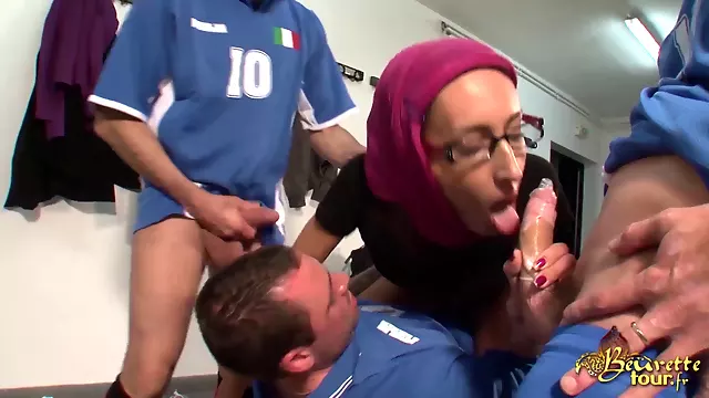 Arabe Pompa, Sborrate Di Gruppo, La Mia Troia Pompino, Pompino Threesome, Gruppo Prostituta