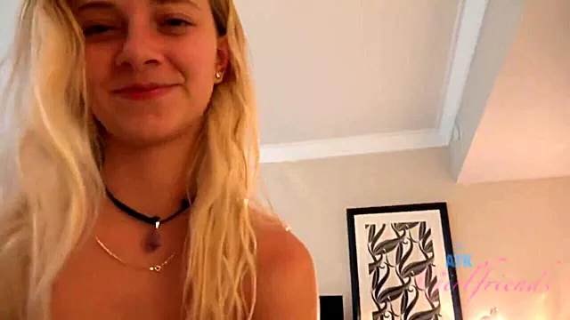 Closeup Pov Pussy Fuck With Flat-chested Teen 18+ Riley Star